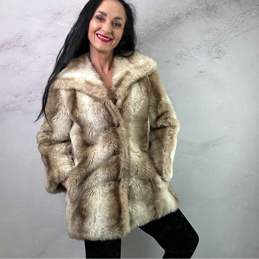 Beekman Place faux fur coat vintage